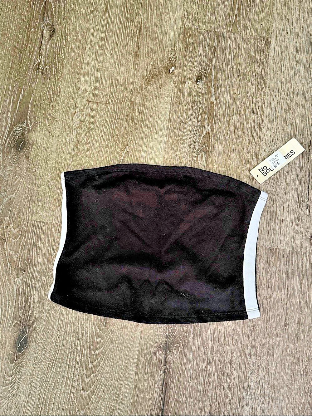 No Boundaries Black Bandeau Top Size Large NWT